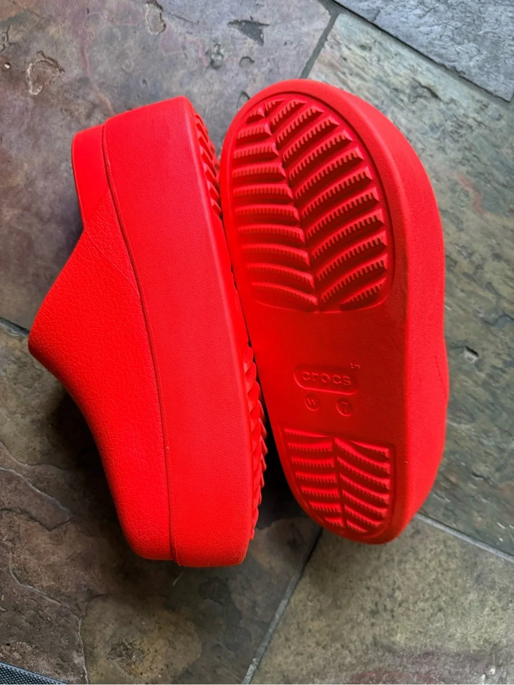 Crocs Dylan platform classic Clogs in Watermelon  Sz. 7